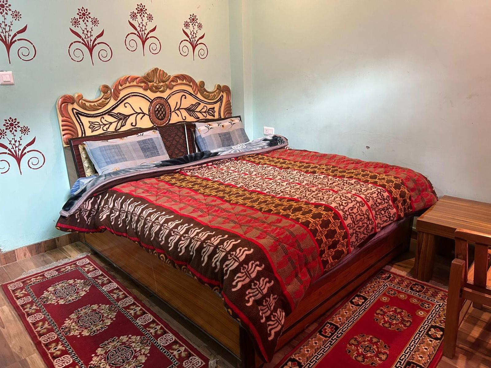 Karma Guest House And Cafe Kalgha Rom bilde